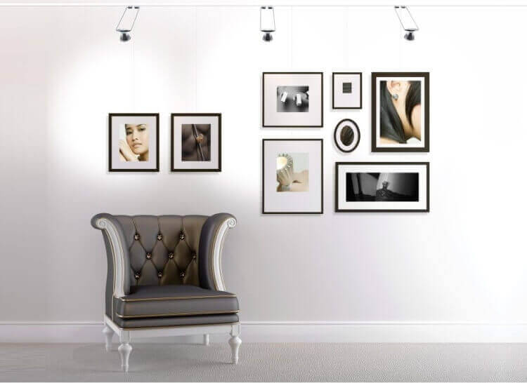 Cimaises pour tableaux
